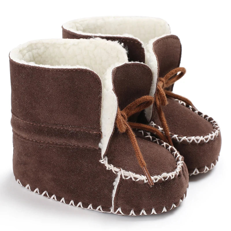 New baby snow boots, comfortable plush warm shoes for male babies, soft and non slip walking shoes for 0-1 year olds