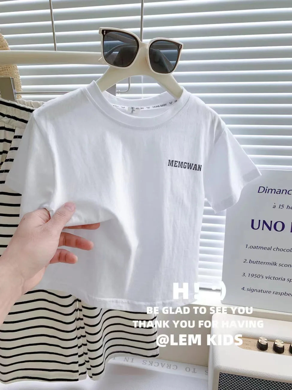 New Summer Girls Clothing Set Comfortable Style Short Sleeve T-shirt + Stripe Pants 2Pcs Suit For Girl Children Fashion Outfit