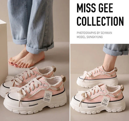 2025 Autumn New Women's Canvas Shoes Round Head Thick Soles Fringed Denim Casual Shoes Increased Height Sports