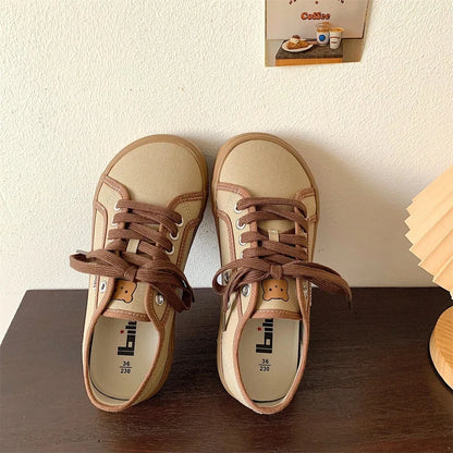 Designer Sneakers Canvas Shoes Women Low Top Sneakers Wide Toe Lace Up Zapatos Shoes 2023 Girls Red Blue Sneakers Girls Tenis