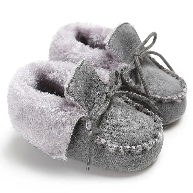 New baby snow boots, comfortable plush warm shoes for male babies, soft and non slip walking shoes for 0-1 year olds