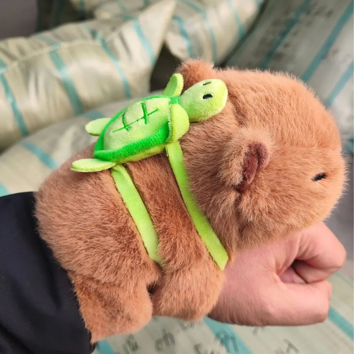 Capybara Fox Plush Wristband, Soft Animal Doll Toy, Cute Christmas Gift for Kids