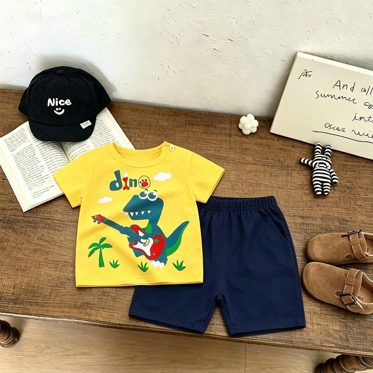 Fashion Summer Clothes Short-sleeved Tracksuits Cartoon Tshirt+Shorts Cartoon Tees Outfits Boys And Girls Cute Tees+Shorts Suit