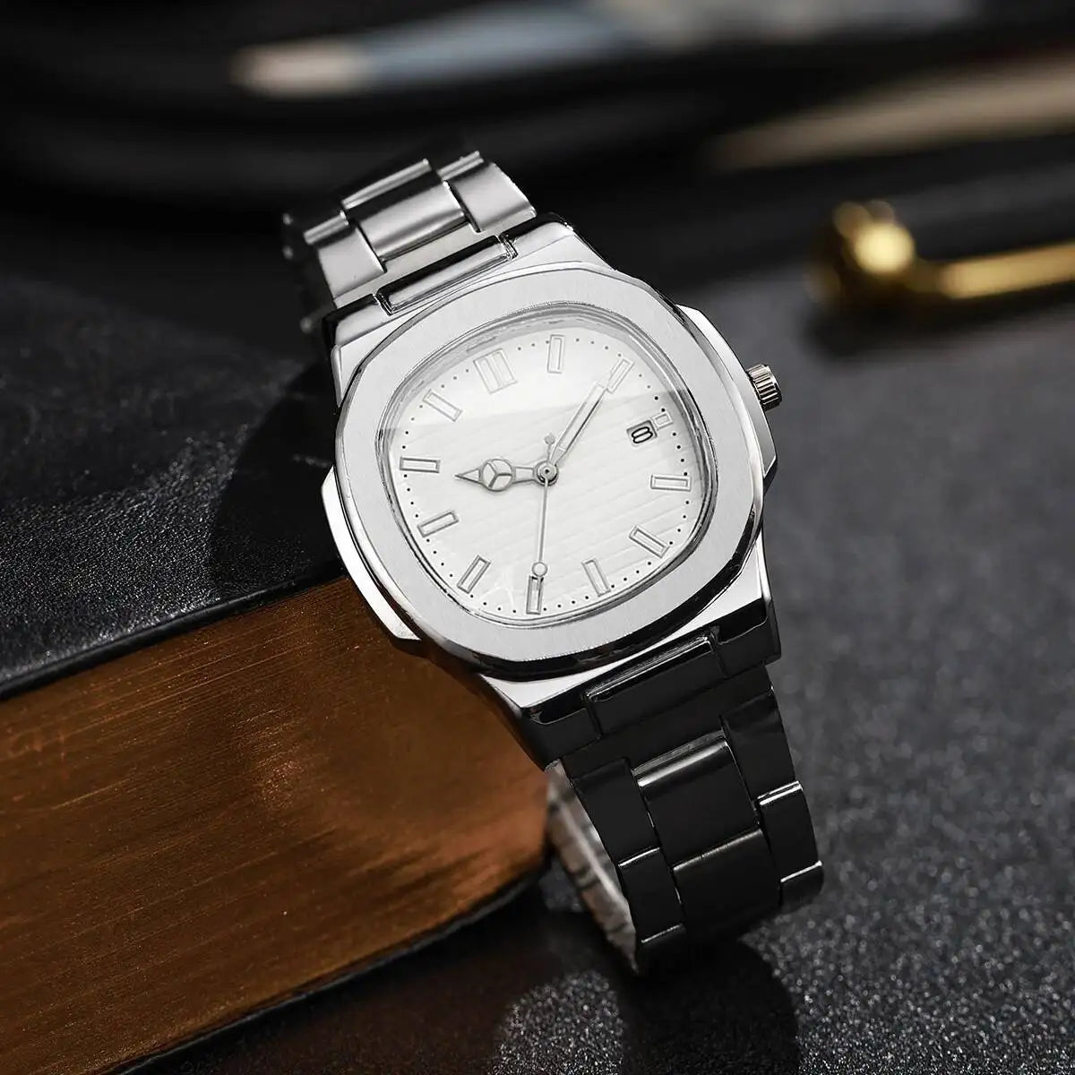 Luxury Men Business Watches Fashion Square Dial Stainless Steel Strap Quartz Watch with Calendar For Mens Clock（Without Box）