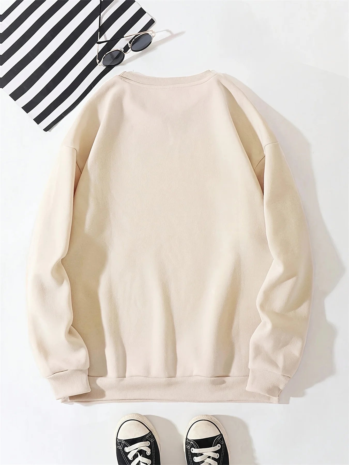 Men's autumn and winter casual loose fashion classic Paris letter pattern printed long sleeved round neck sweatshirt