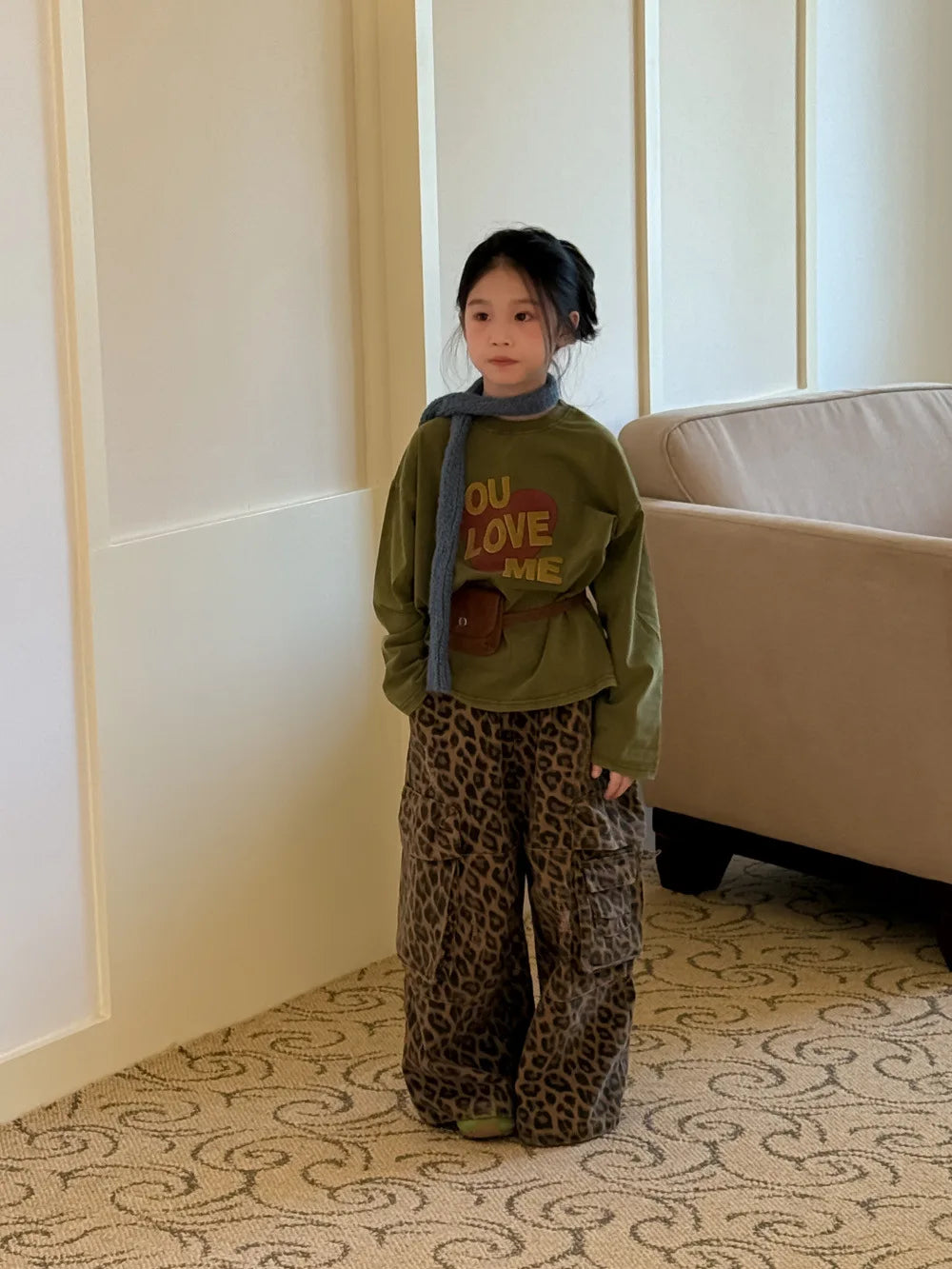 Children's Hoodie 2025 Autumn Girls' Korean Version Long Sleeved Letter Inner with Children's Round Neck Casual Loose Top