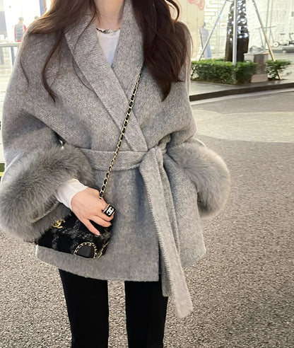 Hot sale high-end warmth comfortable and stylish double-sided straps for women  Not pure wool removable cuffs plush short jacket