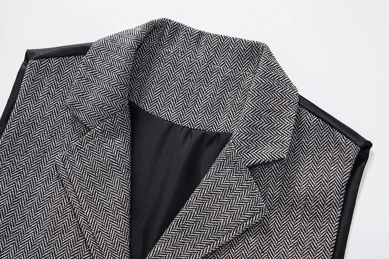 New Men's Retro Lapel Vest Herringbone Coarse Tweed Pockets Suit Vest British Casual Vintage Gentleman Leisure Party Bar Banquet