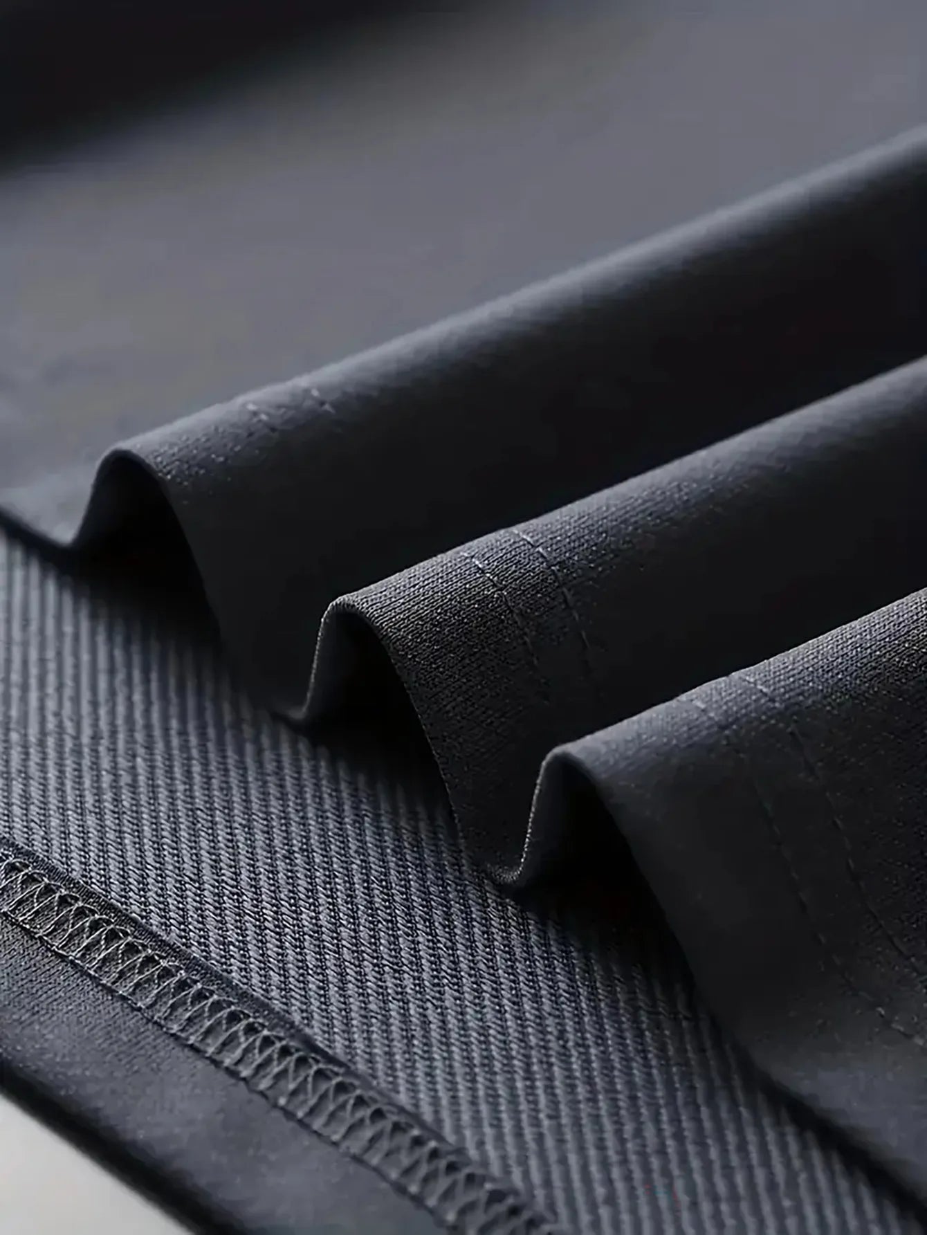 100% cotton men's casual loose T-shirt breathable and fashionable letter pattern printed short sleeved round neck top