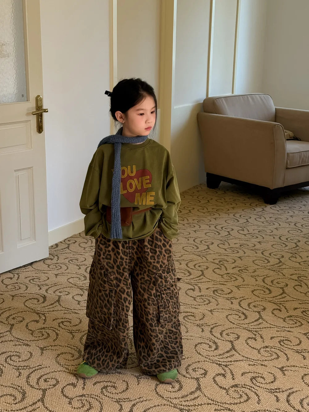 Children's Hoodie 2025 Autumn Girls' Korean Version Long Sleeved Letter Inner with Children's Round Neck Casual Loose Top