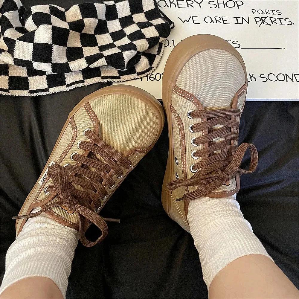 Designer Sneakers Canvas Shoes Women Low Top Sneakers Wide Toe Lace Up Zapatos Shoes 2023 Girls Red Blue Sneakers Girls Tenis