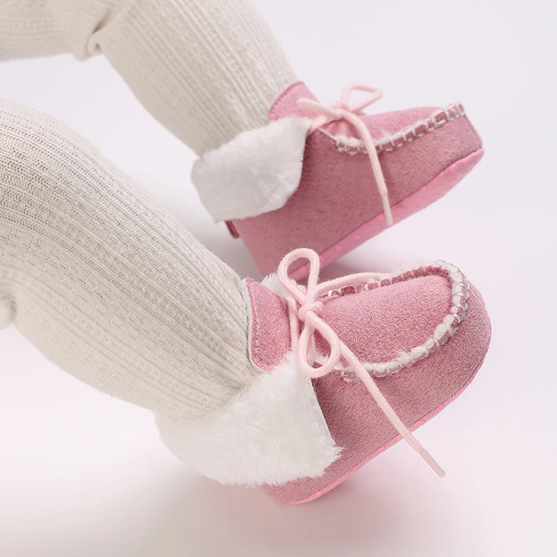 New baby snow boots, comfortable plush warm shoes for male babies, soft and non slip walking shoes for 0-1 year olds
