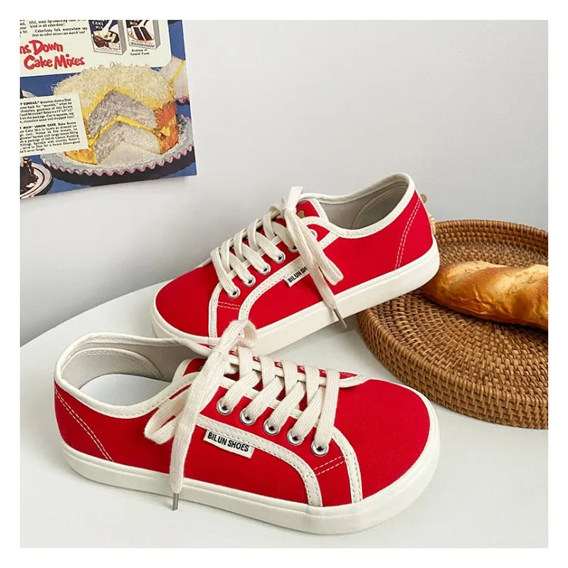 Designer Sneakers Canvas Shoes Women Low Top Sneakers Wide Toe Lace Up Zapatos Shoes 2023 Girls Red Blue Sneakers Girls Tenis