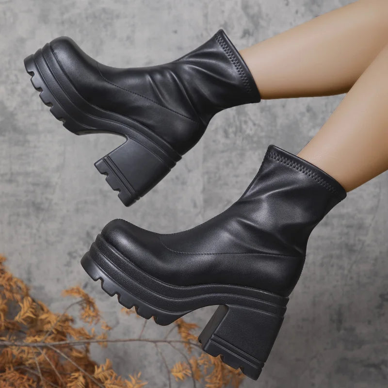 Women New Fashion Short Boots Women Sexy Leather Boot Square toe casual Zipper high heels Casual thick soled women shoes Zapatos