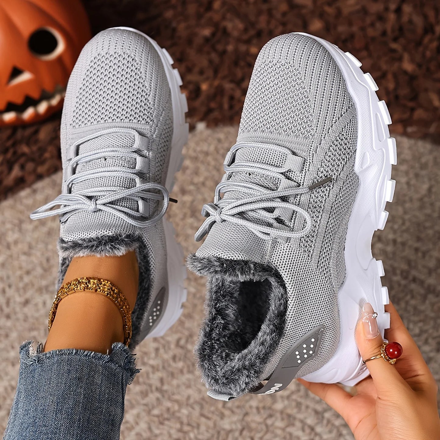 Sneakers Women's Winter Warm Sports Shoes Non Slip Soles Suitable for Cold Weather Outdoor Walking Sports Shoes Ladies Sneakers