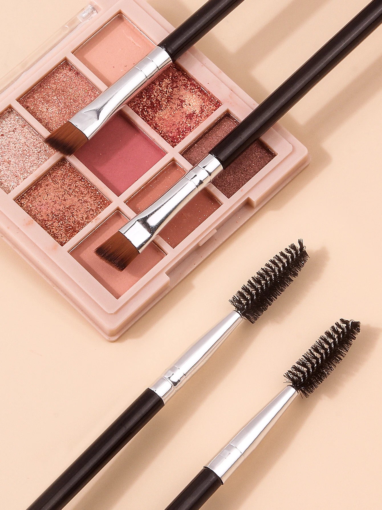 Multi-functional dual-head makeup brush, ultra-fine eyeliner brush, angled eyebrow brush,eyelash brush,professional makeup tools