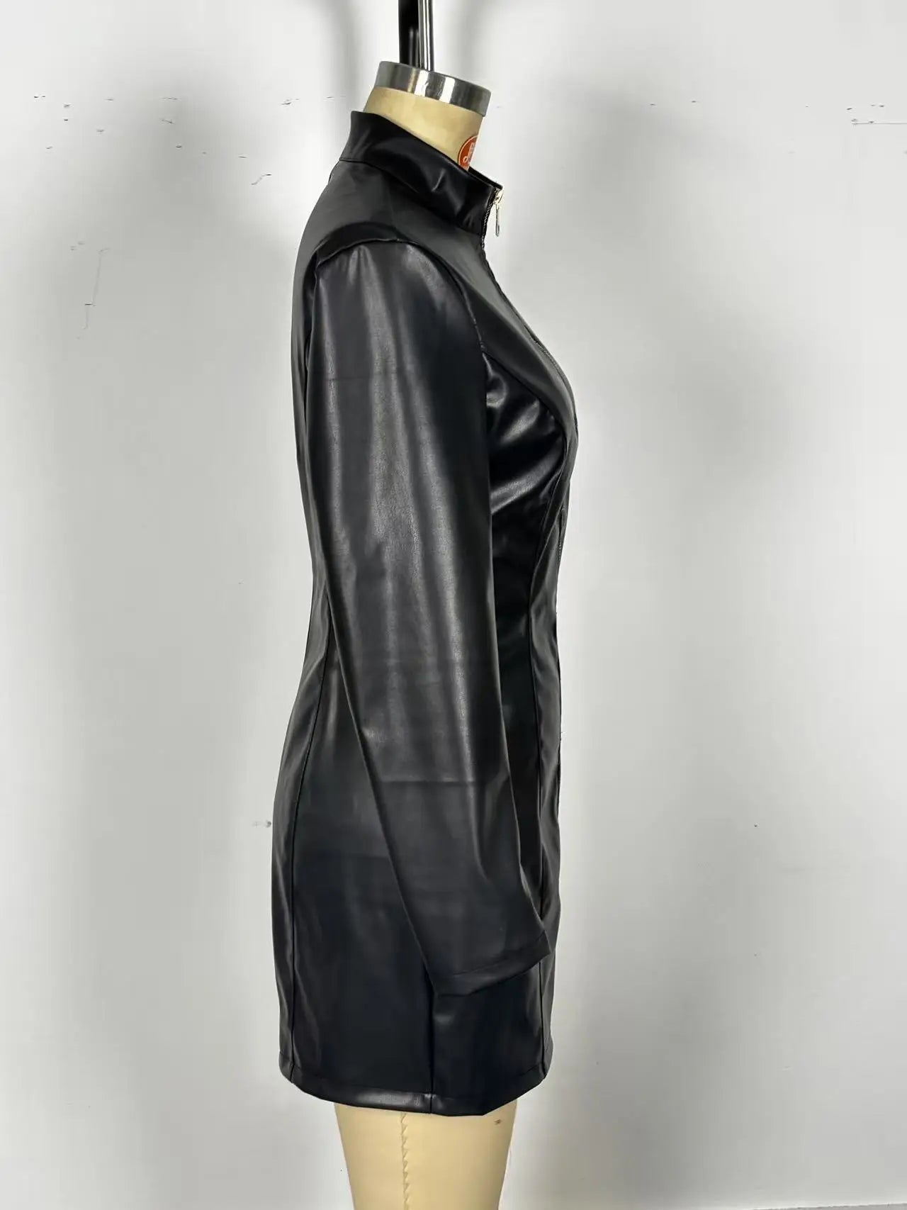 Glossy PU Leather Sexy Fashionable Zipper Dress Slim Fit Long Sleeved Leather Frock With Buttocks Wrapped Vestidos Para Mujer
