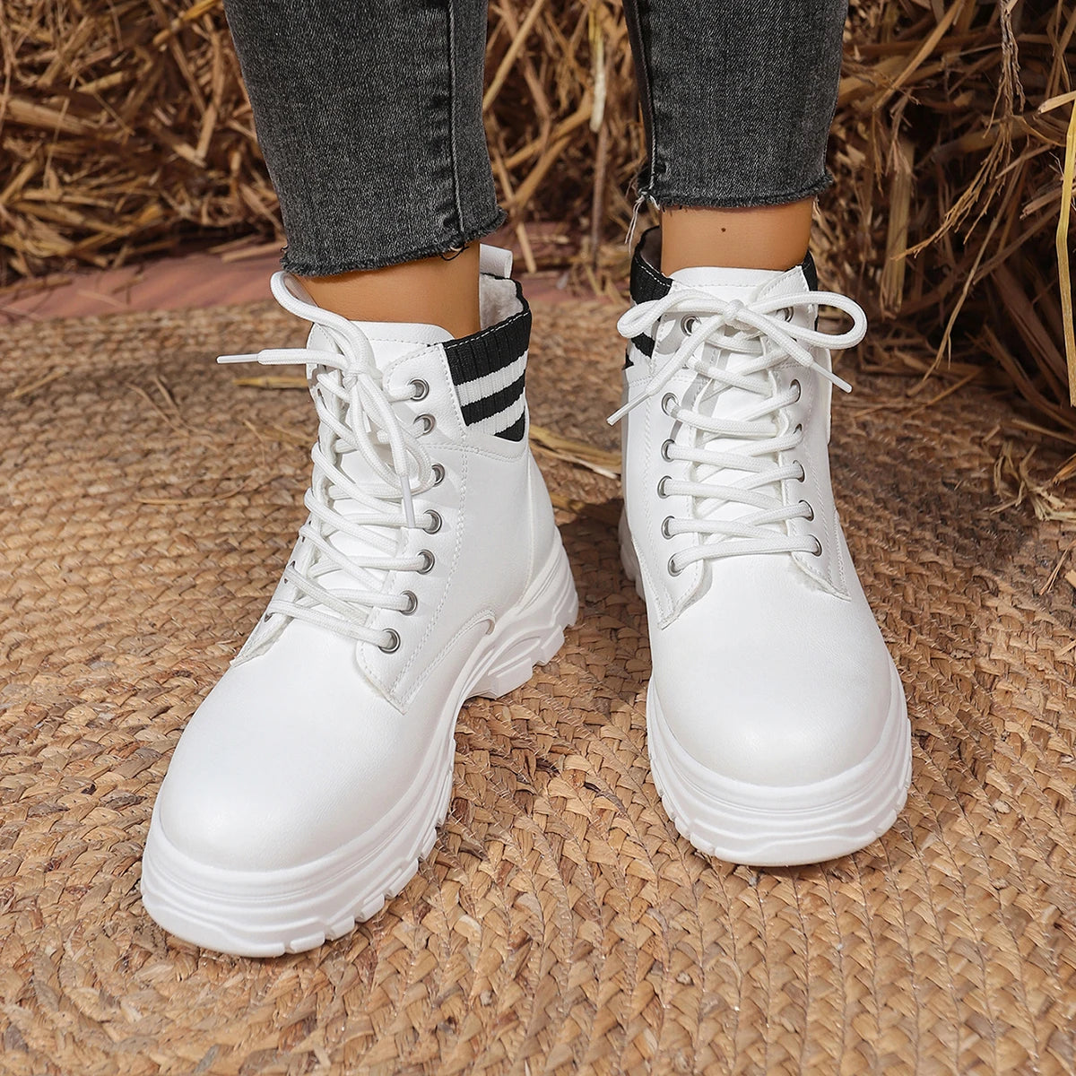 Women's snow boots, new fashionable single boots, short tube plus velvet thick sole, versatile casual cotton boots