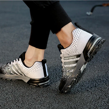 New men's women's flying mesh surface spring summer breathable casual sports shoes flat vulcanized couple running big size48