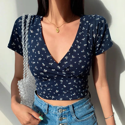 Women Striped Casual Shorts Korean Harajuku Loose All Match Sports Shorts Summer Fashion Simple Yoga Thin Mini Shorts Female