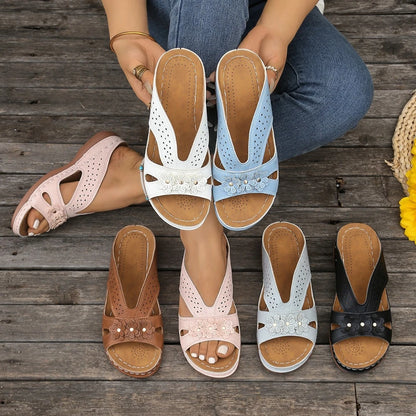 Summer Women Slippers Floral Beach Slides Hollow Breathable Casual Ladies Slip on Fashion Platform Comfortable Women's Sandals