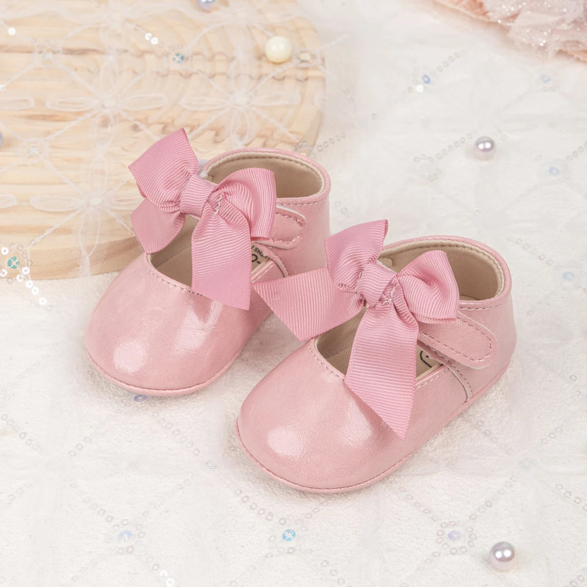Fashion Baby Girl Casual Leather Shoes Exquisite Lace Bowknot Solid Color Princess Wedding Walking Shoes Soft Non-slip Flat Sole