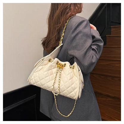 Quilted shoulder underarm bag, large-capacity hobo bag, bucket drawstring chain crossbody bag, women's handbag