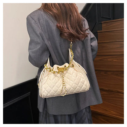 Quilted shoulder underarm bag, large-capacity hobo bag, bucket drawstring chain crossbody bag, women's handbag