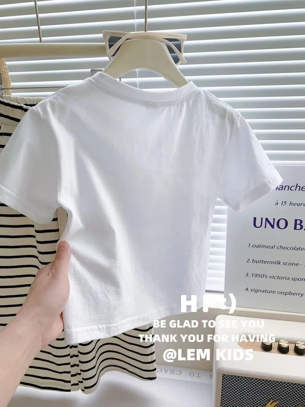 New Summer Girls Clothing Set Comfortable Style Short Sleeve T-shirt + Stripe Pants 2Pcs Suit For Girl Children Fashion Outfit