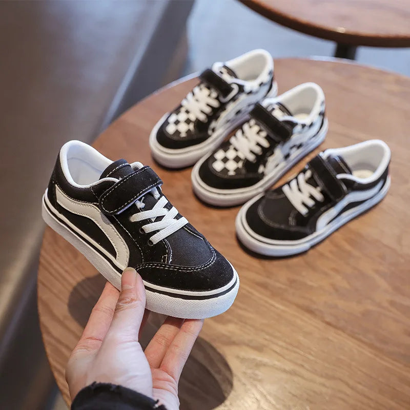 Kid's Canvas Shoes Boys Board Shoes New Net Red Low Gang Middle and Large Children Baby Girls Board Shoes Parent-Child Shoe
