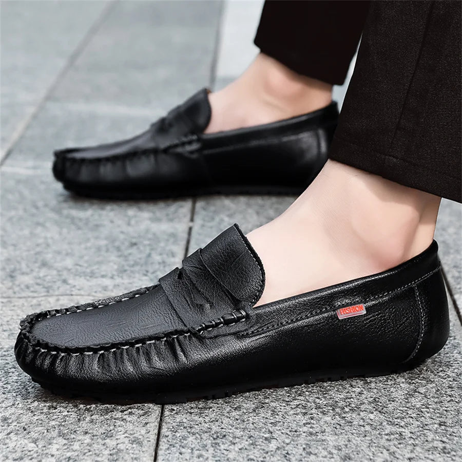 Men Shoes Casual Leather Mens Loafers Moccasins Designer Slip on Boat Shoes High Quality Chaussure Homme Plus Size 38-47