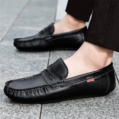 Men Shoes Casual Leather Mens Loafers Moccasins Designer Slip on Boat Shoes High Quality Chaussure Homme Plus Size 38-47
