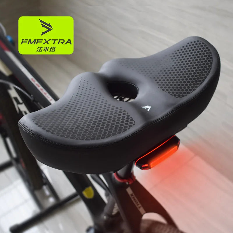 Noseless Bike Seat Cushion for Men Women Extra Padding Comfort Wide Bicycle Seat Oversized Comfortable Saddle for Peloton Bikes