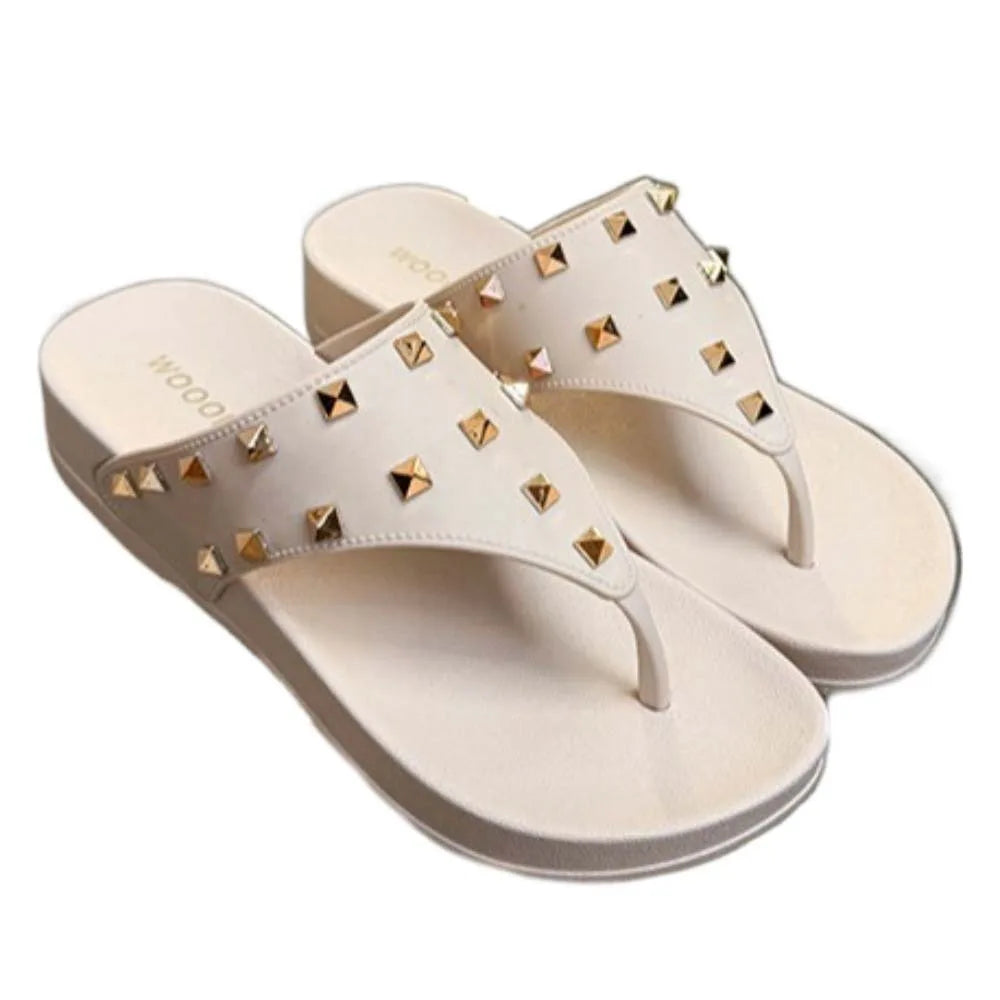 Chic Anti Slip Rivet Slippers Women Clip Toe Beachwear Platform Flip Flops Punk Shoes Flat Slides Sandals Female