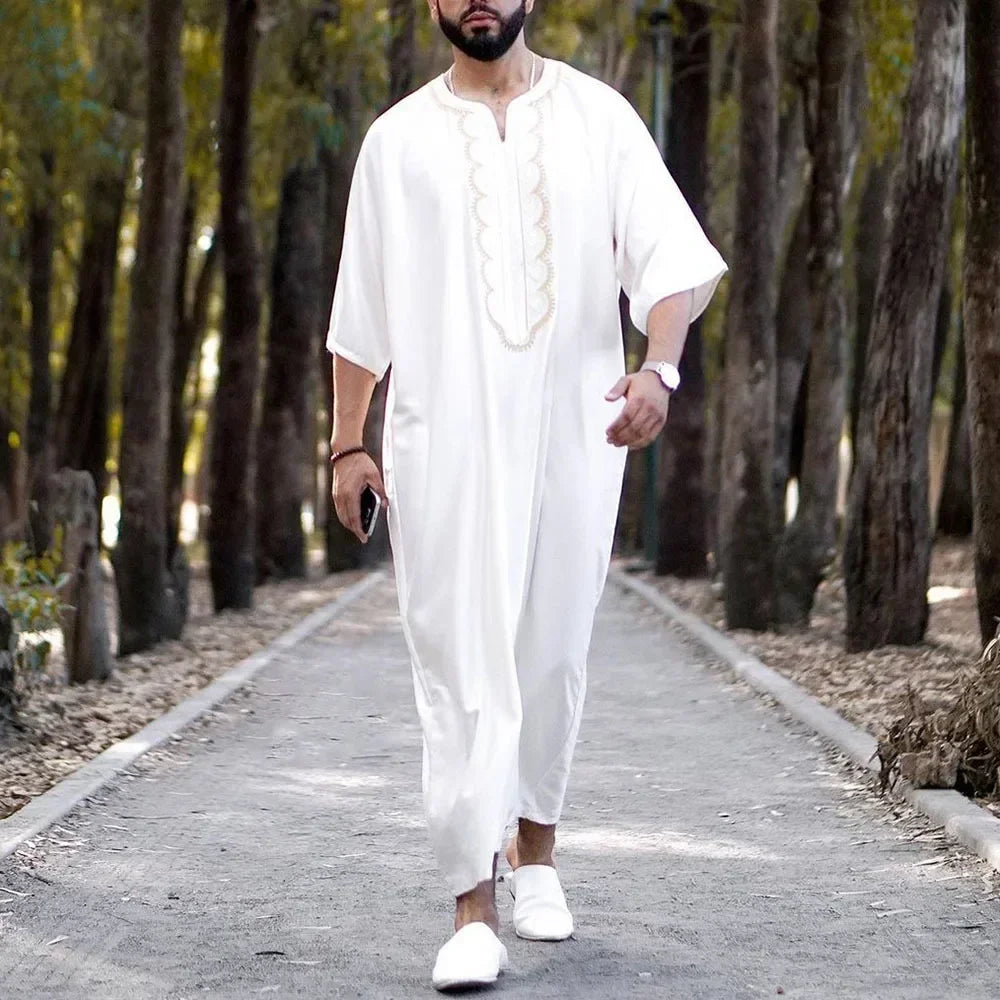 New 2025 Traditional Muslim Clothing Eid Middle East Jubba Thobe Men Thobe Arab Muslim Robes with Long Sleeves Gifts for Husband