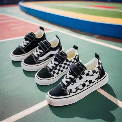 2025 Kid's New Canvas Shoes Teen Boys Fashion Sneakers Girls Casual Shoes Young Students Soft Comfort Bottom Sport Running Shoes