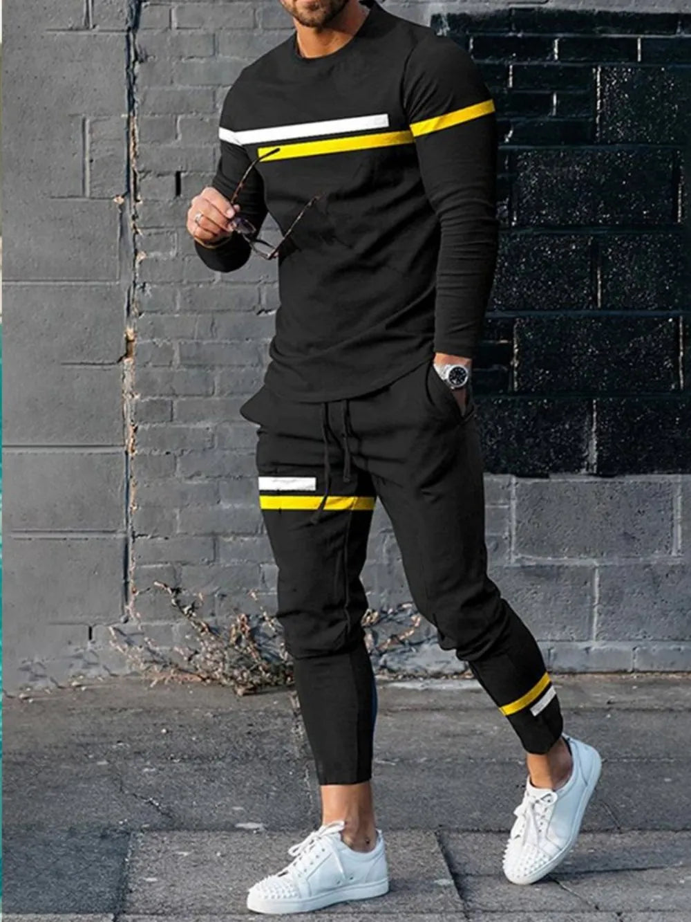 New men's striped printed breathable and comfortable round neck T-shirt and pants set for summer outdoor leisure