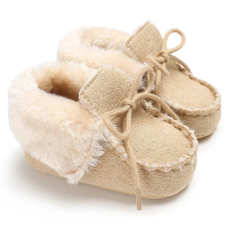 New baby snow boots, comfortable plush warm shoes for male babies, soft and non slip walking shoes for 0-1 year olds