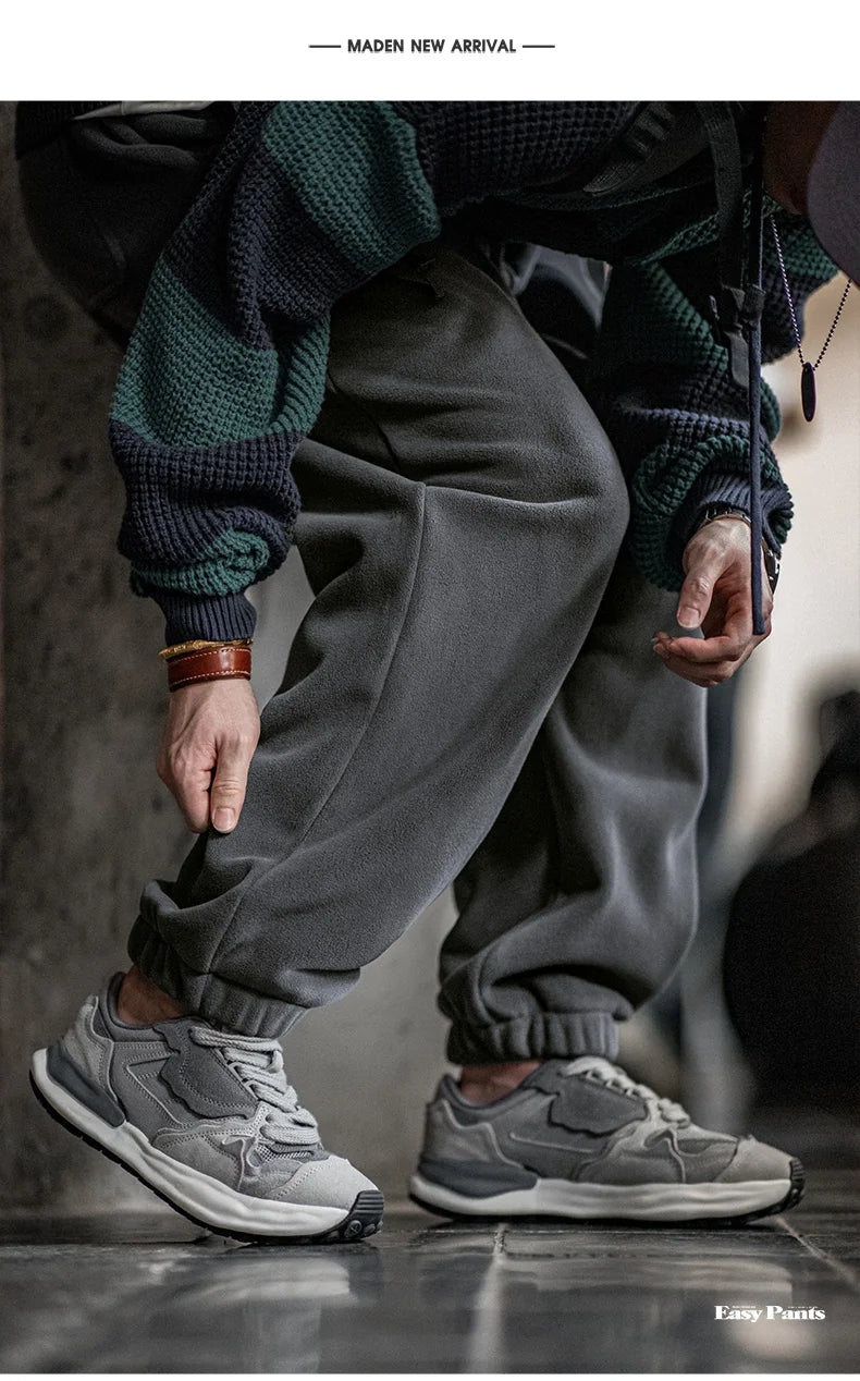 Maden Men's Casual Solid Color Polar Fleece Cuffed Sweatpants Elastic Waist Fleece-lined Pants Warm Sports Straight-leg Trousers