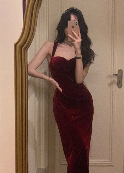 Women Velvet Tube Top Strap Dress 2024 Autumn Winter Temperament Waist Slimming Mid-Length Sleeveless Bottom Solid Color Vestido