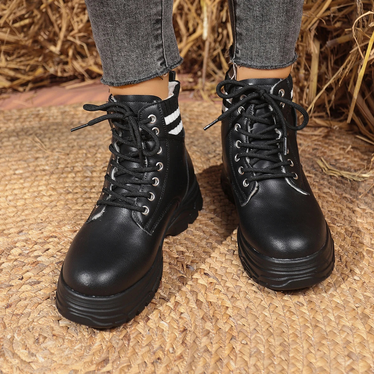 Women's snow boots, new fashionable single boots, short tube plus velvet thick sole, versatile casual cotton boots