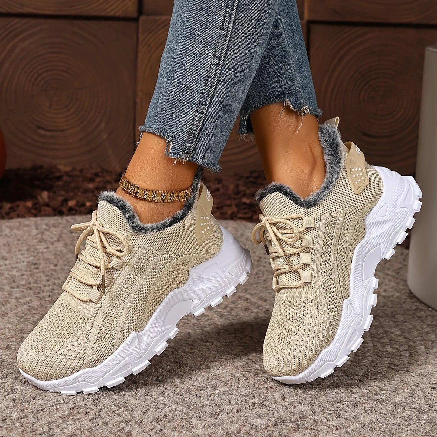 Sneakers Women's Winter Warm Sports Shoes Non Slip Soles Suitable for Cold Weather Outdoor Walking Sports Shoes Ladies Sneakers