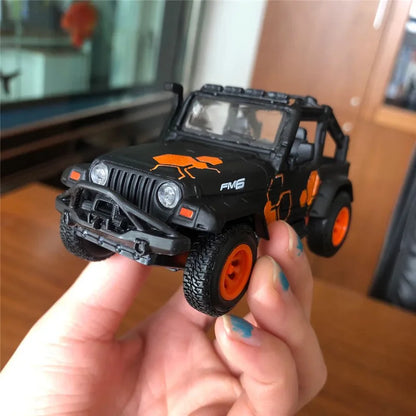 Maisto 1:43 Wrangler robicon/TankMilitary models Alloy Model Car