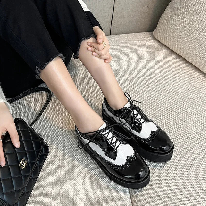 Ochanmeb Big Size 48 Women Patent Leather Brogues High Heels Derby Shoes Platforms Laser Cutout Oxfords Fashion Ladies Pumps Red