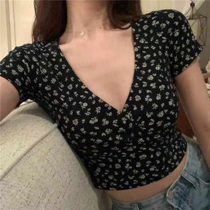 Women Striped Casual Shorts Korean Harajuku Loose All Match Sports Shorts Summer Fashion Simple Yoga Thin Mini Shorts Female