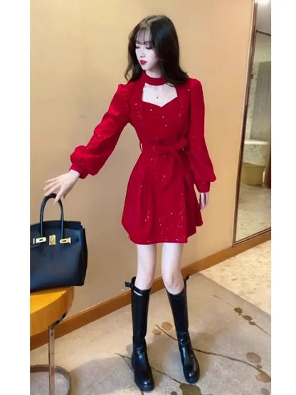 Velvet Dress for Women in Autumn and Winter 2025 New Goddess Style Fashion V-neck Long-sleeved Atmosphere Christmas