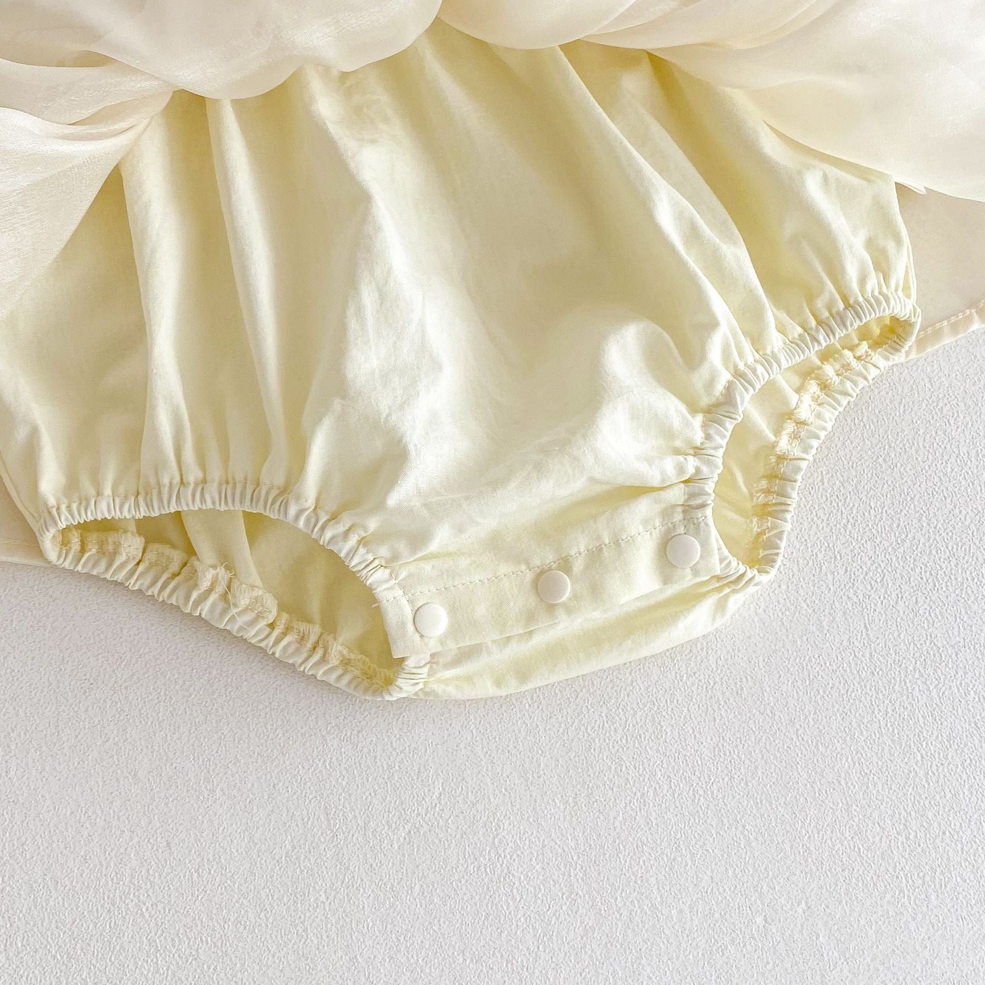 Summer Arrival Baby Girls Cute Sleeveless Butterfly-bow Decorated Dress Design Strap Onesies-4